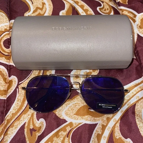 BCBGMaxAzria | Accessories | Bcbg Maxazria Purpleblue  display picture 1